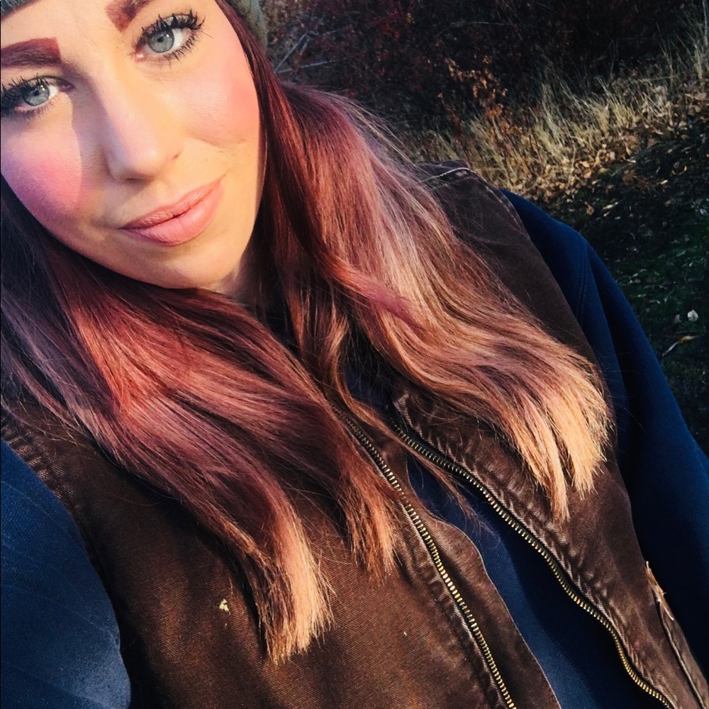 Meet your Posher, Candace